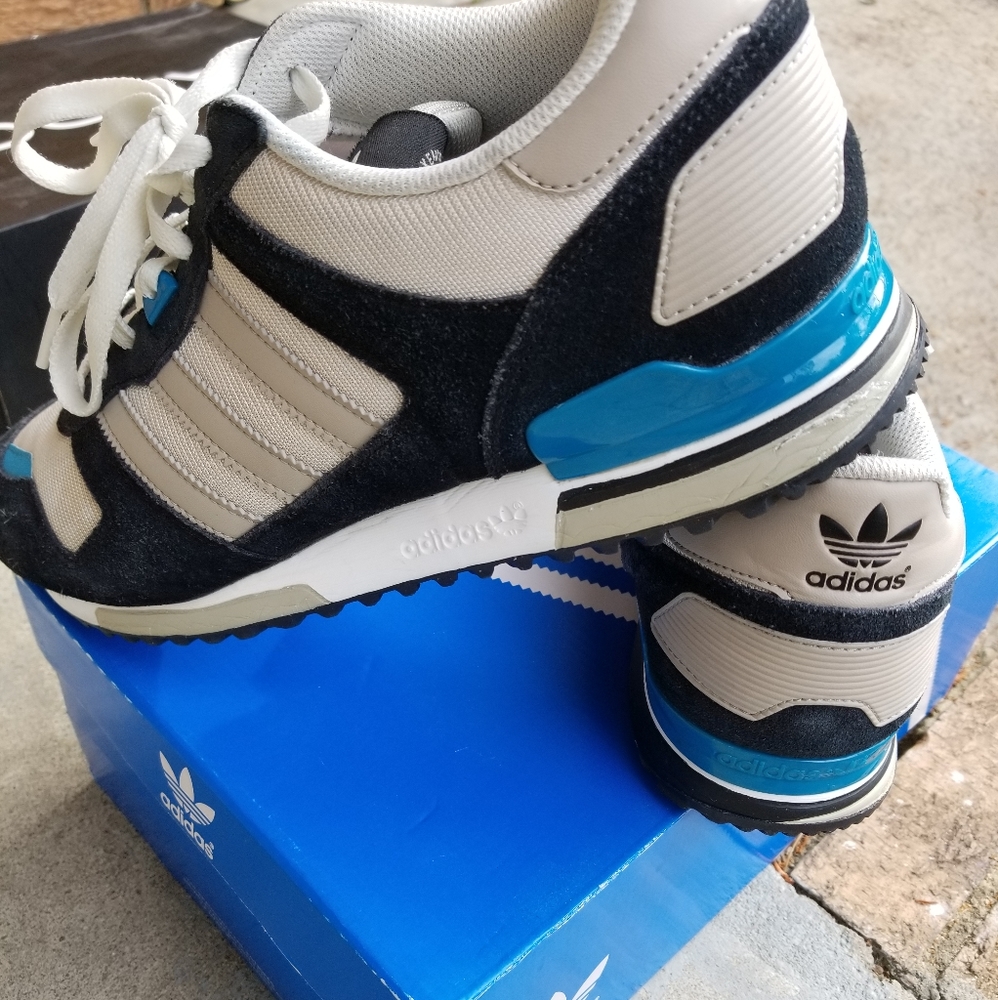 Adidas ZX 700 M